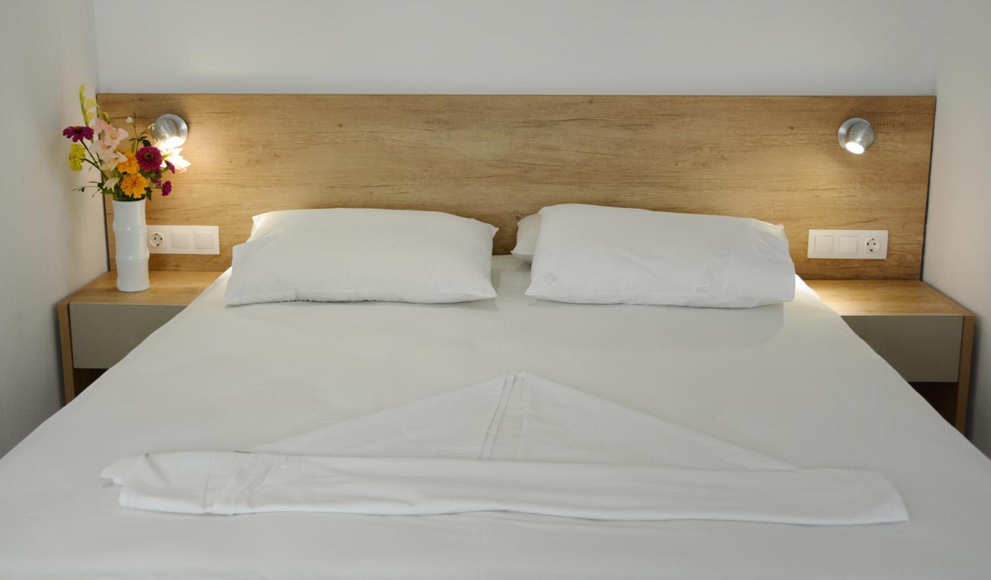Christina Hotel Adelianos Kampos Extérieur photo