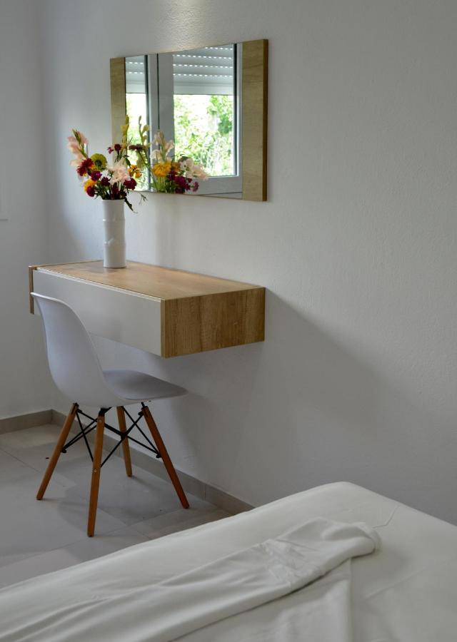 Christina Hotel Adelianos Kampos Extérieur photo