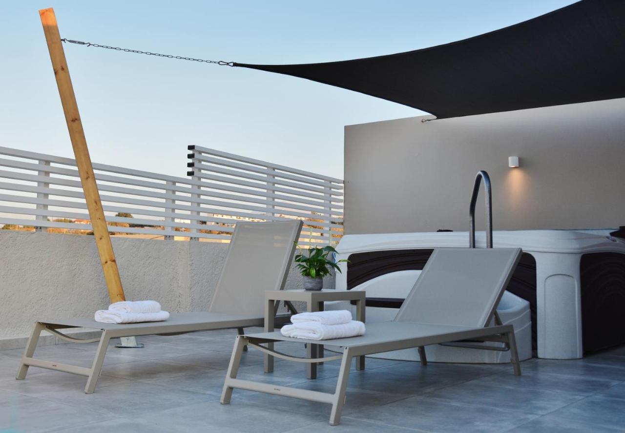 Christina Hotel Adelianos Kampos Extérieur photo