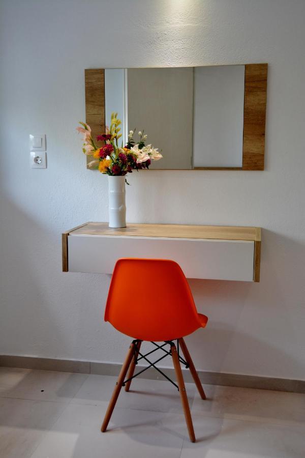 Christina Hotel Adelianos Kampos Extérieur photo