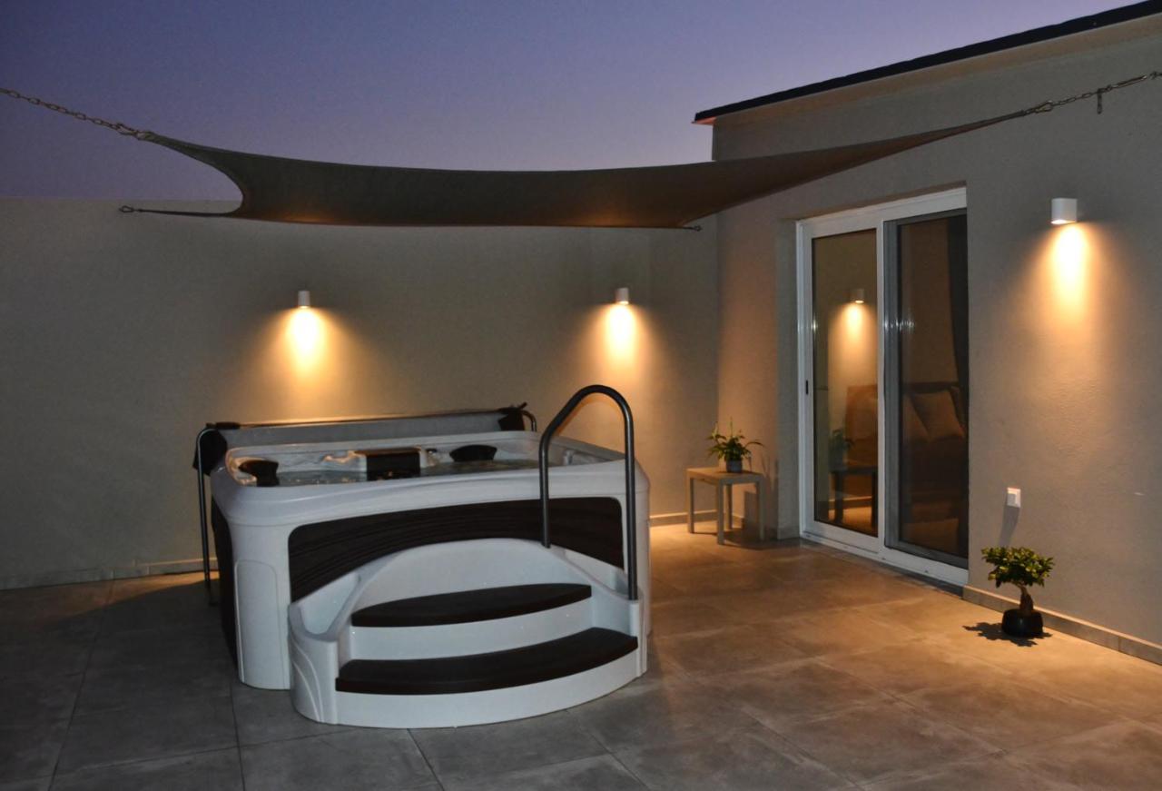 Christina Hotel Adelianos Kampos Extérieur photo