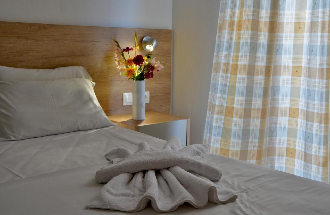 Christina Hotel Adelianos Kampos Extérieur photo
