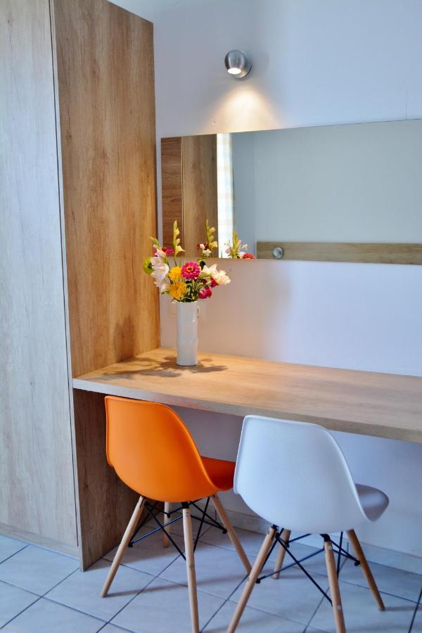 Christina Hotel Adelianos Kampos Extérieur photo